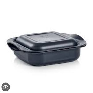 Tupperware Ultrapro 2QT/ 2L Square Pan with cover New
